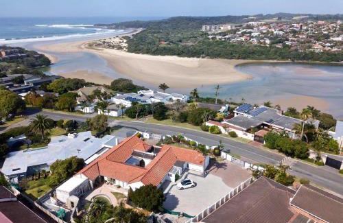 Beacon Bay Bed & Breakfast | Reef View BnB