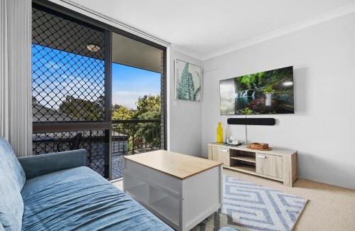 Bellara Apartment | REEL 'EM INN!