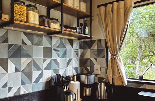 Leoberto Leal Cabin | Refúgio dos Lobos com Banheira de Hidromassagem ao Lado de Alfredo Wagner - SC