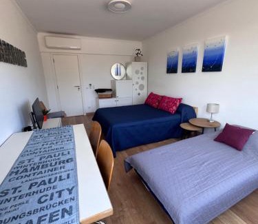 Corroios House | Refúgio Toque Da Luz