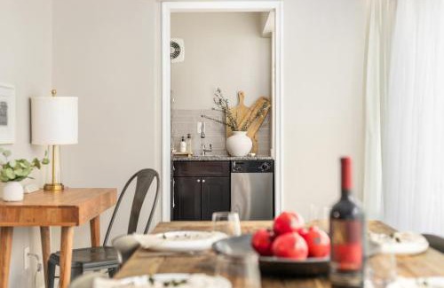 Radnor - Fort Myer Heights Apartment | Refined 2BR King Suite with Gym and Lounge - The MORGAN