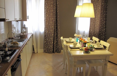 Verona City Centre Apartment | Refined and elegant apartment in the HISTORIC CENTER of VERONA