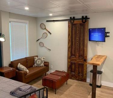 Mount Washington Apartment | Refined Studio New Construction 1 Mile From Town