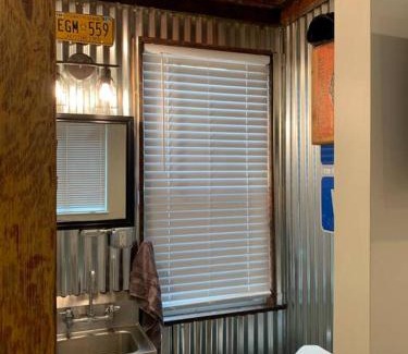 Mount Washington Apartment | Refined Studio New Construction 1 Mile From Town