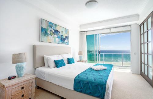 Coolangatta Resort | Reflection on the Sea