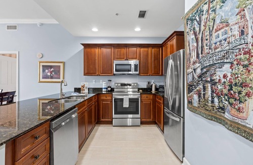 Upper Grand Lagoon Hotel | Reflections at Bay Point by Panhandle Getaways