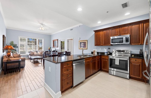 Upper Grand Lagoon Hotel | Reflections at Bay Point by Panhandle Getaways