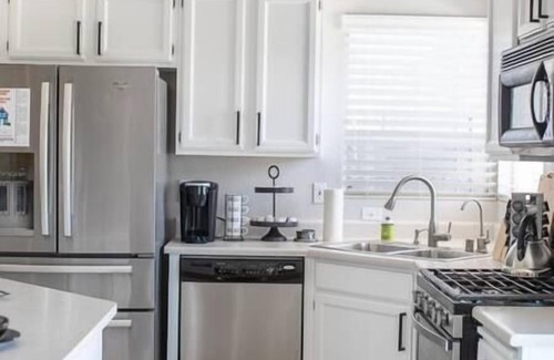 North Las Vegas House | ❤️Refreshing Pool House: 3BR in Vegas with BBQ