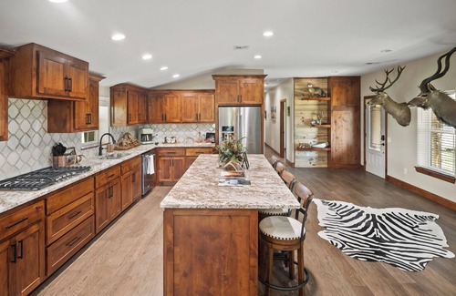 Lawton Cabin | Refuge Hunting Cabin