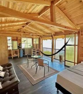 Copacabana House | Refugio Tororoi