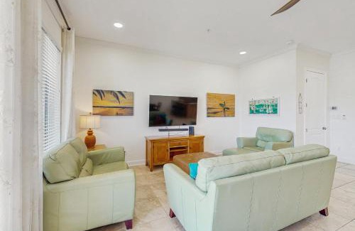 Villa Segunda Apartment | Regency Cabanas H4