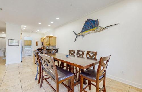 Villa Segunda Apartment | Regency Cabanas H4