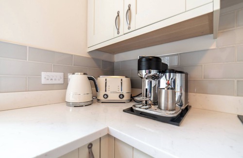 Cheltenham House | Regency Grandeur in Cheltenham sleeps 15