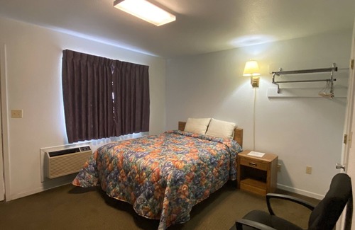 Comanche Hotel | Regency Inn Comanche