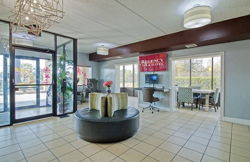 Macon Hotel | REGENCY INN & SUITES