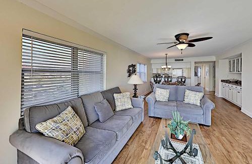 Pensacola Beach Apartment | Regency Towers #308 East