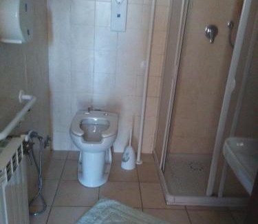 L'Aquila House | Regina di cuori