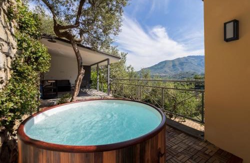 Meta Villa | Regina Vittoria Relais EcoSmart Luxury Home SPA - De Vivo Realty