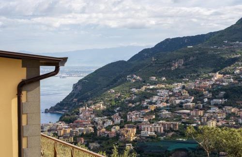 Meta Villa | Regina Vittoria Relais EcoSmart Luxury Home SPA - De Vivo Realty