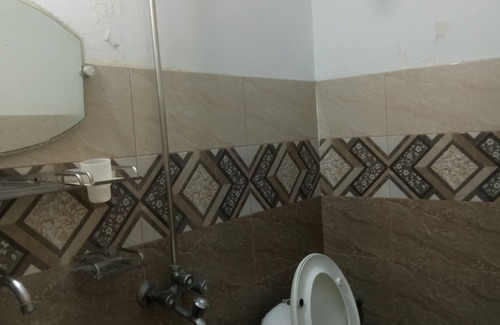 Karachi House | Rehaish inn model