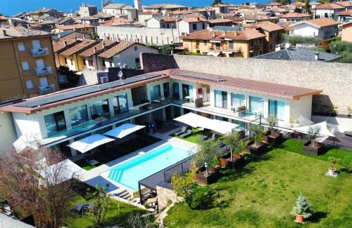 Torri del Benaco Hotel | Relais Limonaia - Suites & Garden SPA