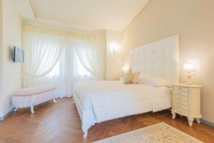 Sorrezzana Resort | Relais Sassa al Sole