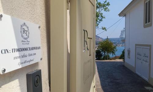 Baia Bed & Breakfast | Relais Tiaré Bed and Breakfast