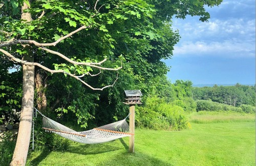 Waldoboro House | Relax and recharge at Cold Comfort Farm on the coast of Maine