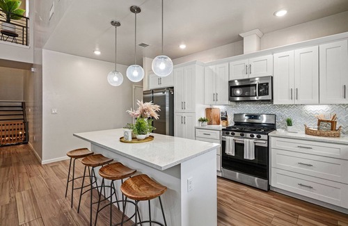 El Paso House | Relax and recharge in this stylish West El Paso home featuring a spacious king suite, dedicated workspace, and a private fenced backyard with BBQ grill and outdoor seating. Just minutes from shopping, dining, and hiking trails, it’s the perfect stay!