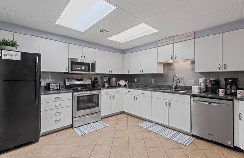 Orange Beach Condo | RELAX AT THE BEACH IN THIS GORGEOUS GULF FRONT CONDO! THE PALMS #914