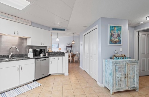 Orange Beach Condo | RELAX AT THE BEACH IN THIS GORGEOUS GULF FRONT CONDO! THE PALMS #914