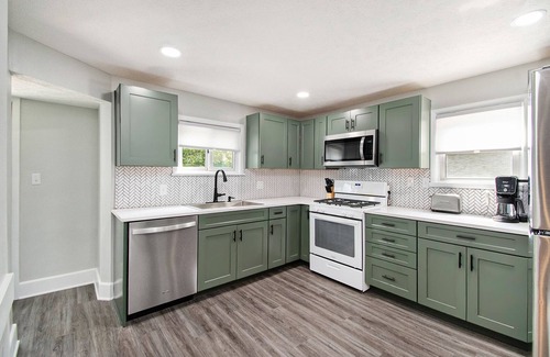 Morton Meadows House | Relax at the Cottage in Midtown Omaha.