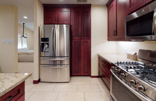 McAllen House | Relax, Entertain, & Indulge In Our Unique Home