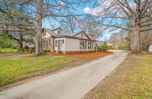 Burlington House | Relax in Luxury The Fogleman House in Historic Downtown Burlington