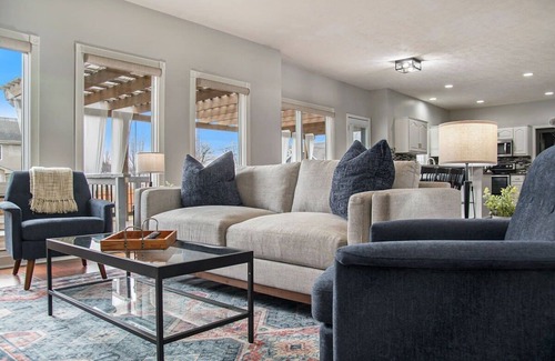 Jefferson House | Relax in Style! 5BR Home, Hot Tub & Games!