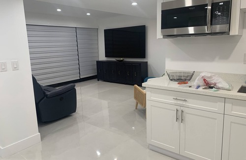 Rock Harbor House | Relax in the Keys