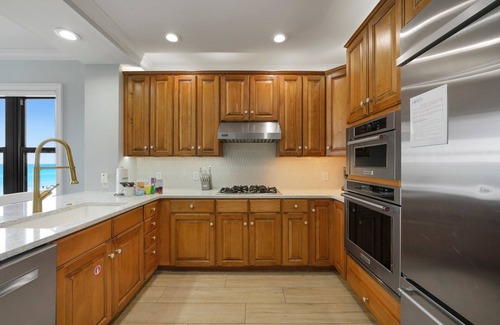 Crystal Beach Condo | Relax in the sun Beachfront at Villa Coyaba 209 Unit w/2 FREE sets of Beach Service!