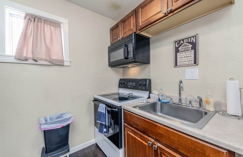 Ruidoso Apartment | RELAX Mid-town On River! AMAZING loc - Opt HOT TUB