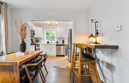 Joliet House | Relax & Play - 4BR Home with Game Room for Family & Outdoor Area