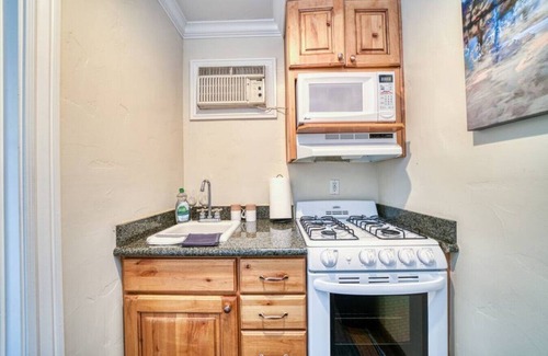 Lakeside Park Apartment | Relax & Unwind! Serene Lodge Studio & Kitchenette