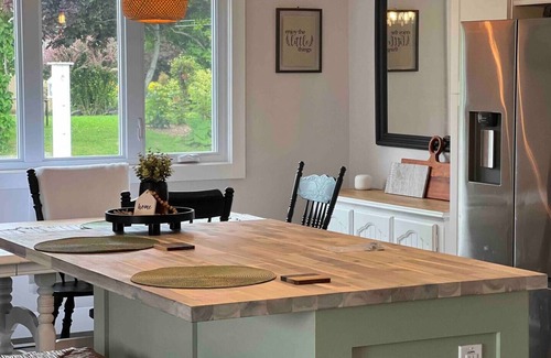 Harbour Grace House | Relax with the whole family at this quiet and peaceful getaway cottage.