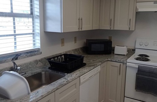 Englewood South Condo | Relax with the whole family at this peaceful place to stay.