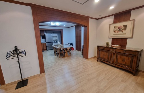 Gumi House | Relaxation and cosiness We show off our rooms.n10 minutes to the theme park!