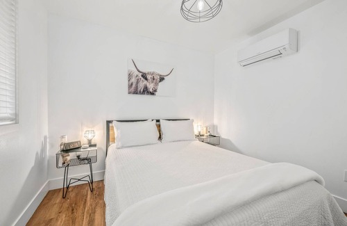 Beaverton House | Relaxation Awaits!