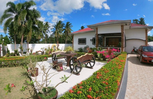 San Nicolas House | Relaxation Hideaway by Taal Lake in San Nicolas