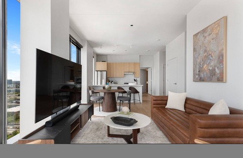 River North Apartment | Relaxation Lovers, Best Peaceful Retreat | TheFir