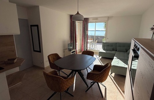 Gruissan Apartment | Relaxation right on the shore of the lagoon