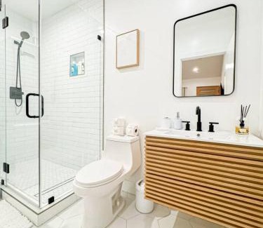 Calabasas House | Relaxing 2BR Escape in Trendy West LA - CM-CAL