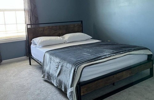 Lexington House | Relaxing 4 bedroom house