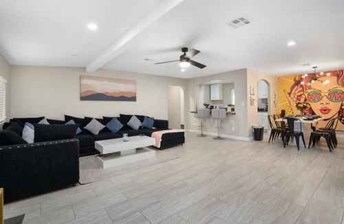 Mesa House | Relaxing 4-bedroom house w/heated pool, hot tub, basketball goal, and game room